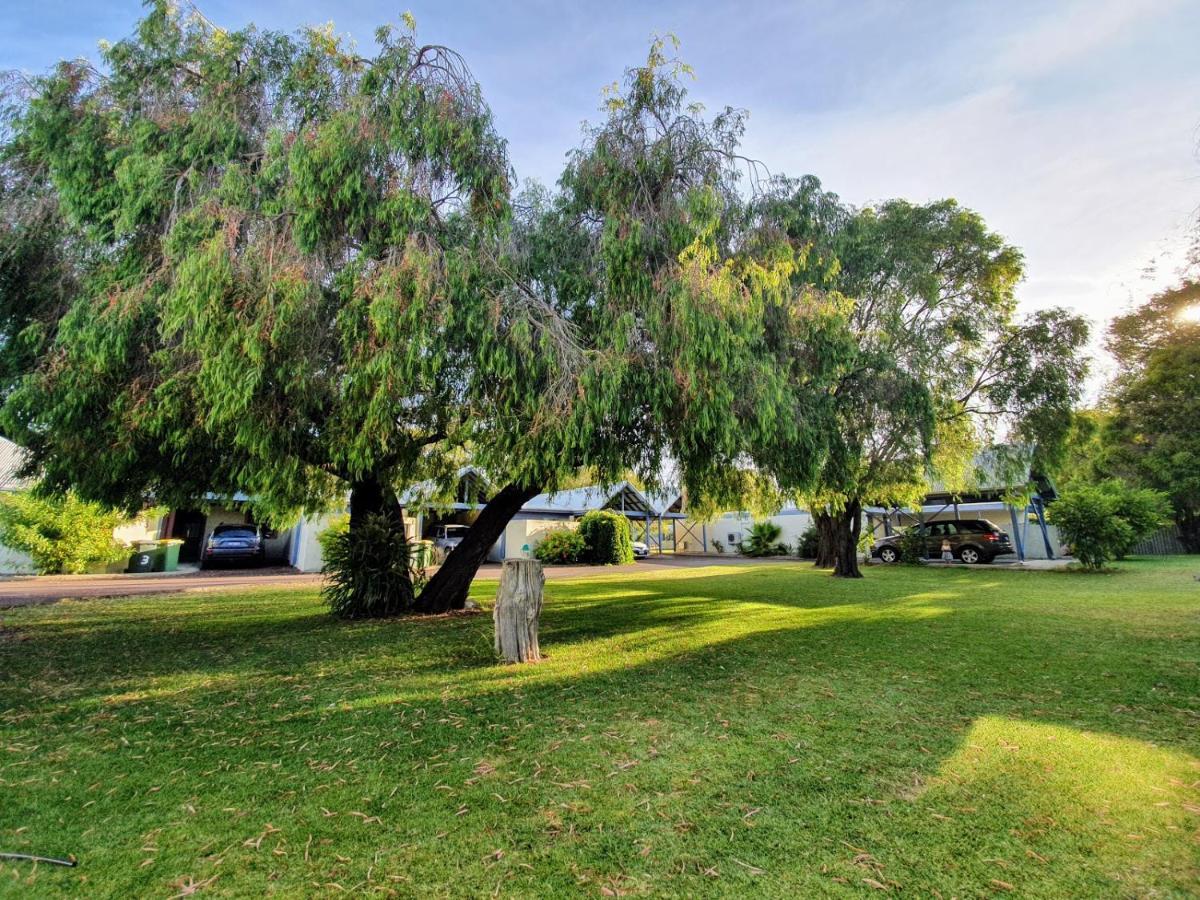 Busselton Holiday Units Exterior photo